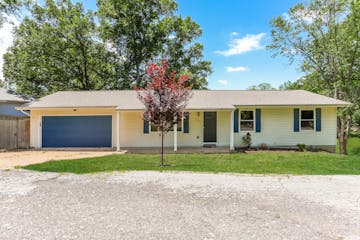 1353 MEADOW DR ARNOLD, MO 63010